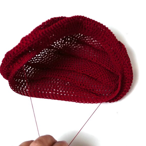 Vintage 1960s Hand-Crocheted Hat Retro Deep Red Openwork Design Lightweight - Picture 7 of 13